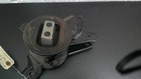 Kia 21810-c1020 2012 Optima 2.4l Left Engine Motor Mount Box 33