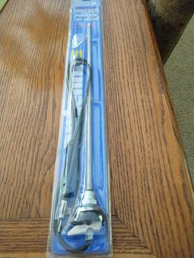 Rally 086429008131 Universal 3-section Top Mount Antenna 1 Inch Hole Extends To 38
