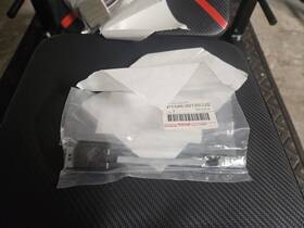 Toyota Pt546-00120-ad Never Opened Scion Tc Antenna Cables And Usb Conversion Cable